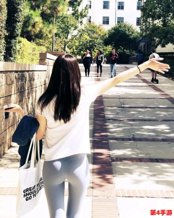 娇小紧的5一8XXⅩ,带你领略时尚潮流与个性魅力的完美结合 娇小紧的5一8XXⅩ,带你领略时尚潮流与个性魅力的完美结合