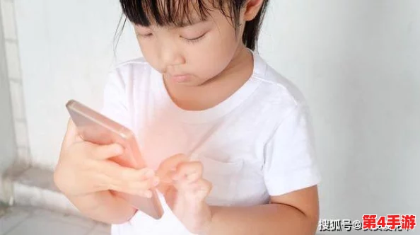 六年级扣出白沫!小学生玩手机成瘾,家长焦虑不已,如何应对? 六年级扣出白沫!小学生玩手机成瘾,家长焦虑不已,如何应对?