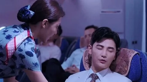 空少被猛男双龙GⅤ2022：这部作品引发了热烈讨论，许多观众表示惊喜和刺激，强烈推荐观看！