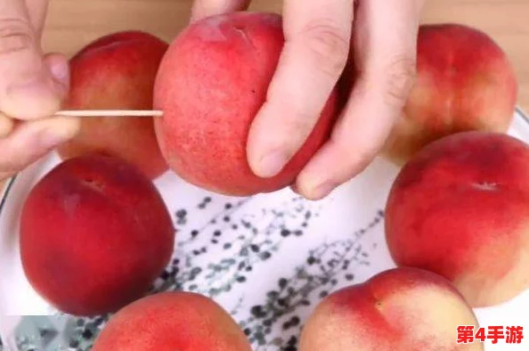 科学探索:坤坤插进桃子里背后的神奇自然现象解读 科学探索:坤坤插进桃子里背后的神奇自然现象解读