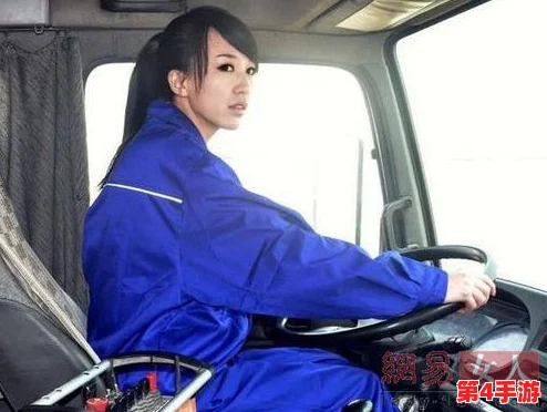 校花公交车被多人伦，揭示了社会对女性的物化与侵犯，引发人们对公共安全和道德底线的深思