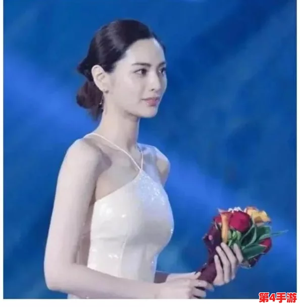 一觉醒来自己变成了乳胶娃娃，这种奇幻的转变让人思考身份与自我认知的深层含义，究竟是梦境还是现实？