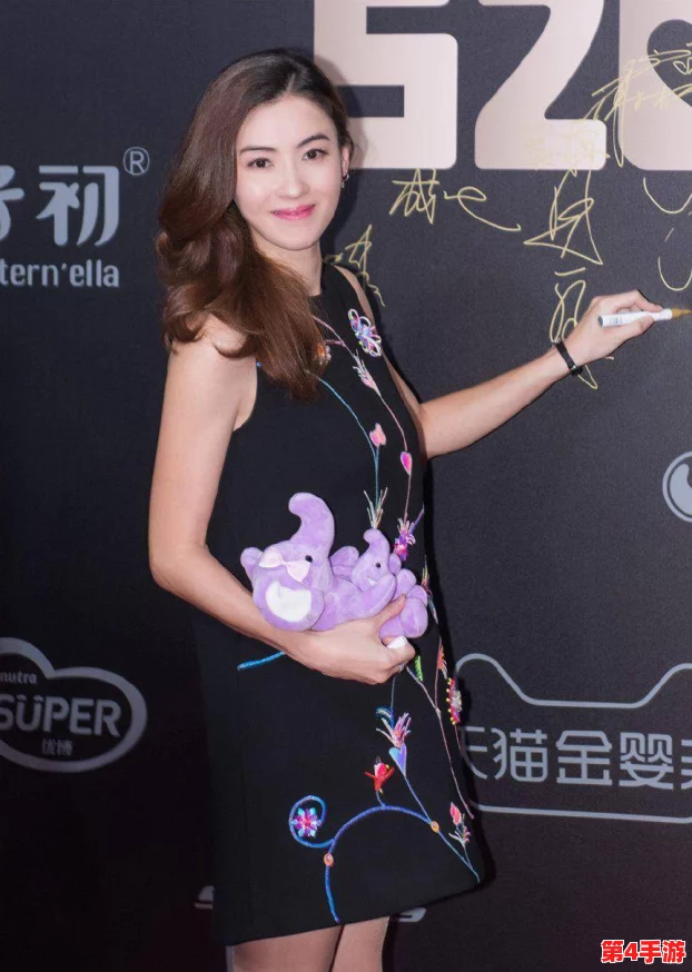 张柏芝扒下面漂亮的穿搭风格与时尚理念解读