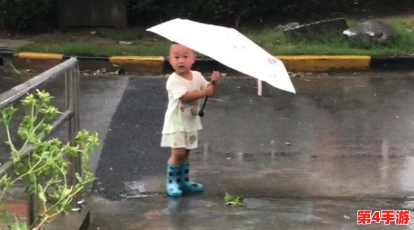 宝宝今晚不戴小雨伞了,但依然勇敢面对风雨 宝宝今晚不戴小雨伞了,但依然勇敢面对风雨