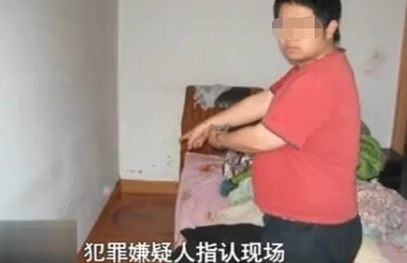 老太脱裤让老头玩ⅹXXXX,警方介入调查引发社会热议,关注老年人生活现状与心理健康问题 老太脱裤让老头玩ⅹXXXX,警方介入调查引发社会热议,关注老年人生活现状与心理健康问题