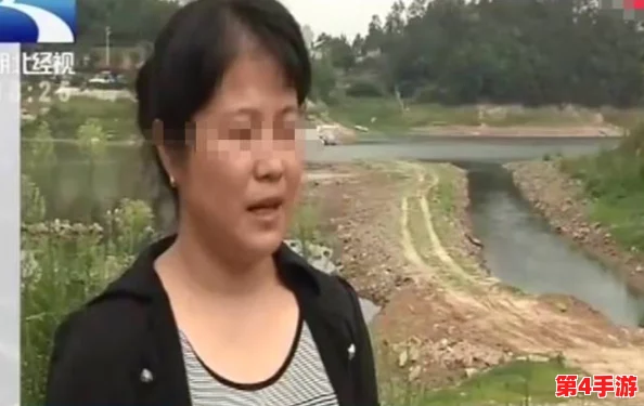 岳丰满大屁股胡秀英在厨房里被紧紧拥抱 岳丰满大屁股胡秀英在厨房里被紧紧拥抱