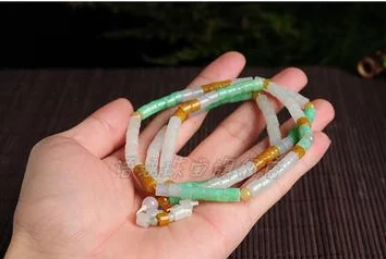 草莓丝瓜芭乐鸭脖翡翠手镯:多元美食与珠宝的奇妙结合,展现生活中的独特风味与品位 草莓丝瓜芭乐鸭脖翡翠手镯:多元美食与珠宝的奇妙结合,展现生活中的独特风味与品位