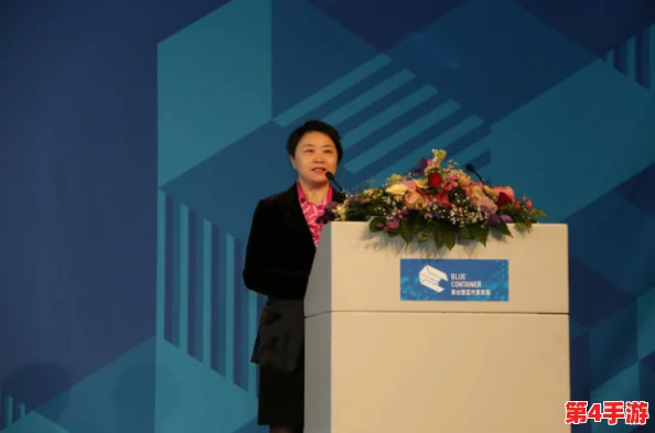 红桃国际一起：在全球化背景下，如何推动文化交流与经济合作的深度融合？