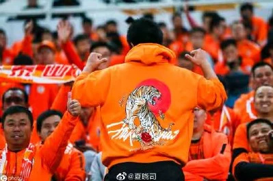 雷电将军脚法娴熟脚法掌上东莞，展现出超凡技艺引发球迷热议与赞叹