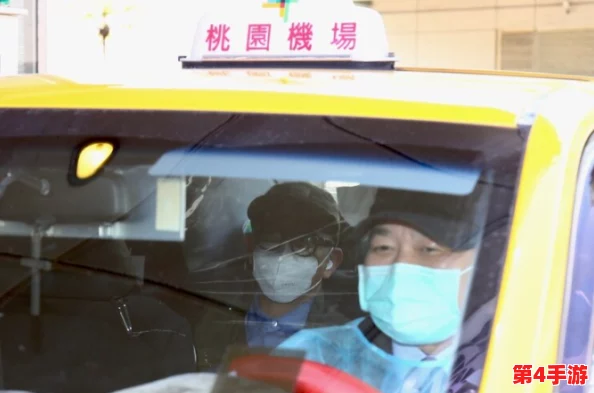 厕拍极品，超清晰镜头带你体验前所未有的欢乐与刺激，尽情享受这一场视觉盛宴！