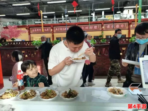 银行行长张子来家里吃饭，亲友齐聚共庆节日，分享美食与温馨时光，增进感情交流与合作机会