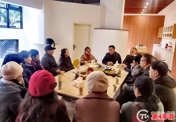 大团圆结2第二部亲情会:探讨家庭关系与情感纽带的重要性,展现亲情的温暖与力量 大团圆结2第二部亲情会:探讨家庭关系与情感纽带的重要性,展现亲情的温暖与力量