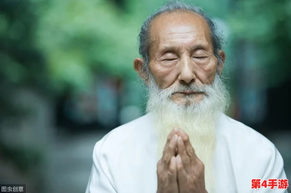 肉体摄影:艺术与身体的交融,探讨人类形态在当代视觉文化中的表现与意义 肉体摄影:艺术与身体的交融,探讨人类形态在当代视觉文化中的表现与意义