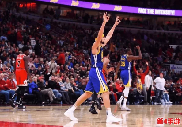 克莱·汤普森在《最强NBA》手游中的三分绝技：精准投射与战术定位的深度剖析
