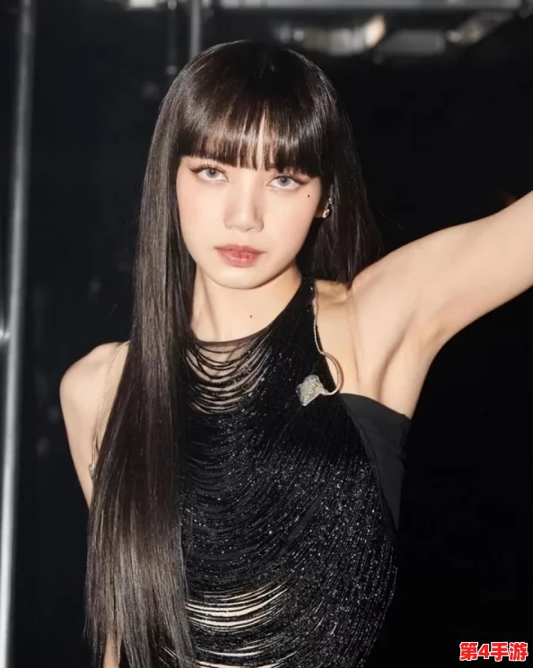 蘑菇黑料爆料lisa引发热议，网友纷纷表达对事件的看法与支持，讨论其影响力和真实性