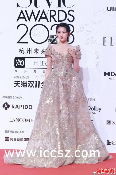 美女校花张开腿让我感受到青春的魅力与诱惑,校园生活中的那些难以忘怀的瞬间与情感交织 美女校花张开腿让我感受到青春的魅力与诱惑,校园生活中的那些难以忘怀的瞬间与情感交织